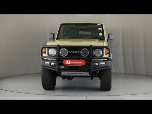 Toyota Land Cruiser 79 2.8GD-6 double cab - Image 4