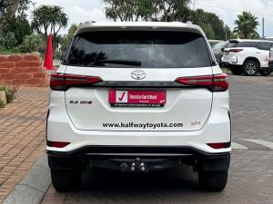 Toyota Fortuner 2.4GD-6 auto - Image 5