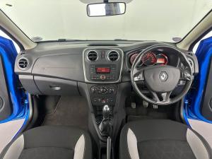 Renault Sandero 900T Stepway - Image 17