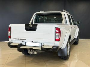 Nissan NP300 Hardbody 2.5TDi double cab 4x4 - Image 3