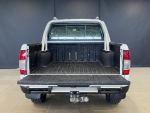 Nissan NP300 Hardbody 2.5TDi double cab 4x4 - Image 4