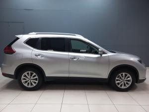 Nissan X-Trail 2.5 4x4 Acenta Tech - Image 2