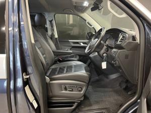 Volkswagen Caravelle 2.0BiTDI Highline 4Motion - Image 8