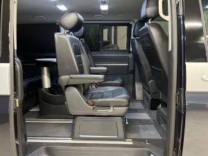 Volkswagen Caravelle 2.0BiTDI Highline 4Motion - Image 9