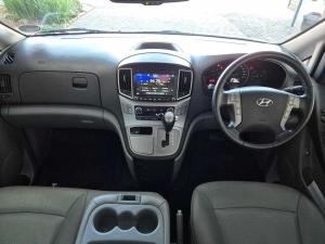 Hyundai H-1 2.5 Crdi A/T/ 2.5 Elite automatic - Image 10