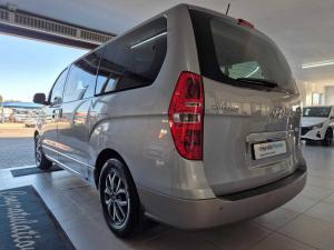 Hyundai H-1 2.5 Crdi A/T/ 2.5 Elite automatic - Image 5