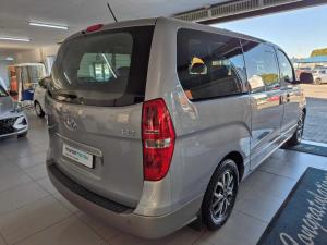 Hyundai H-1 2.5 Crdi A/T/ 2.5 Elite automatic - Image 9