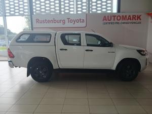 Toyota Hilux 2.4GD-6 double cab 4x4 Raider manual - Image 4