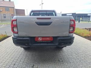 Toyota Hilux 2.8GD-6 double cab 4x4 Raider auto - Image 5