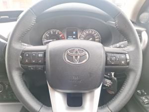 Toyota Hilux 2.8GD-6 double cab 4x4 Raider auto - Image 8