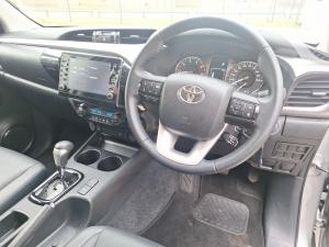 Toyota Hilux 2.8GD-6 double cab 4x4 Raider auto - Image 15