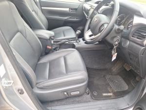 Toyota Hilux 2.8GD-6 double cab 4x4 Raider auto - Image 17