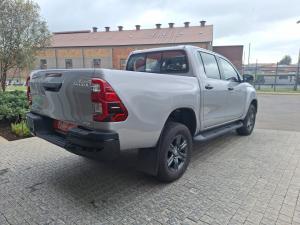 Toyota Hilux 2.8GD-6 double cab 4x4 Raider auto - Image 2
