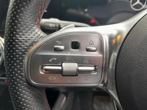 Mercedes-Benz GLA GLA200 - Image 10