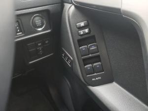 Toyota Hilux 2.8GD-6 double cab 4x4 Raider auto - Image 25