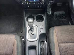 Toyota Hilux 2.8GD-6 double cab 4x4 Raider auto - Image 30