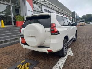 Toyota Hilux 2.8GD-6 double cab 4x4 Raider auto - Image 3