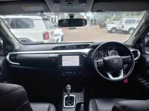 Toyota Hilux 2.8GD-6 double cab Raider auto - Image 6