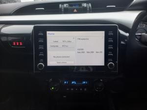 Toyota Hilux 2.8GD-6 double cab Raider auto - Image 13