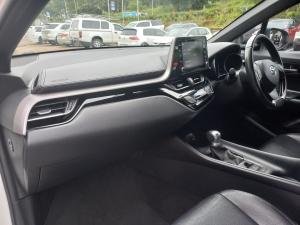 Toyota C-HR 1.2T Plus auto - Image 7