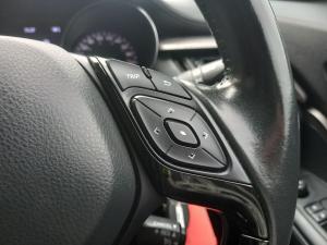 Toyota C-HR 1.2T Plus auto - Image 10