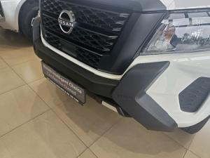 Nissan Navara 2.5DDTI SE Plus D/C - Image 7