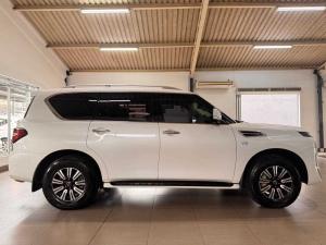 Nissan Patrol 5.6 V8 LE Premium - Image 6