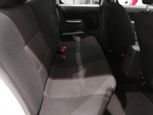 Nissan NP300 Hardbody 2.5TDi double cab 4x4 - Image 7