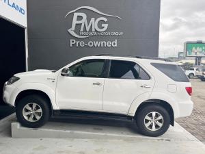 Toyota Fortuner 3.0D-4D 4x4 - Image 4