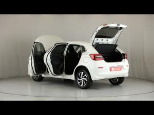 Toyota Starlet 1.5 XR manual - Image 12
