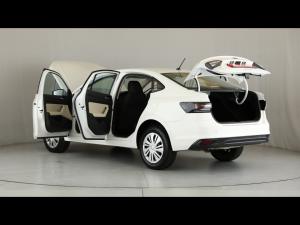 Volkswagen Polo sedan 1.6 auto - Image 12
