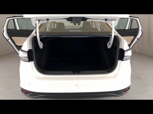 Volkswagen Polo sedan 1.6 auto - Image 20