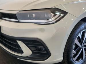 Volkswagen Polo hatch 1.0TSI Life auto - Image 10