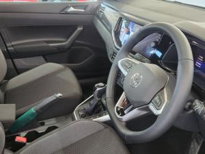 Volkswagen Polo hatch 1.0TSI Life auto - Image 4