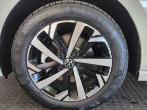 Volkswagen Polo hatch 1.0TSI Life auto - Image 9