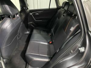 Toyota RAV4 2.0 GX-R AWD - Image 8