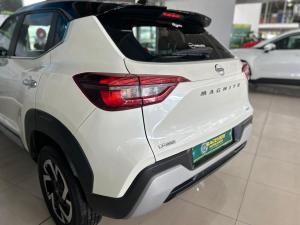 Nissan Magnite 1.0 Turbo Acenta Plus auto - Image 3