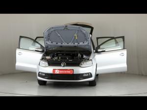 Volkswagen Polo Vivo hatch 1.6 Comfortline auto - Image 13