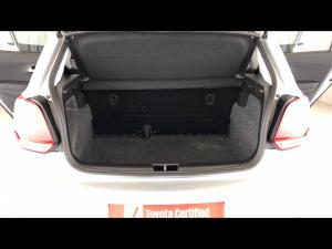 Volkswagen Polo Vivo hatch 1.6 Comfortline auto - Image 18