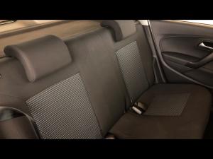 Volkswagen Polo Vivo hatch 1.6 Comfortline auto - Image 20