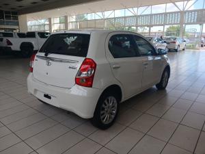 Toyota Etios 1.5 Xs/SPRINT 5-Door - Image 2