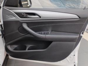 BMW X3 Xdrive 20d - Image 14