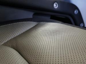 Land Rover Defender 110 D240 X-Dynamic SE - Image 21