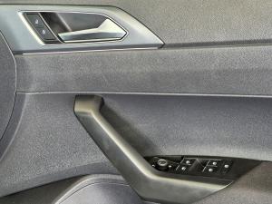 Volkswagen Polo hatch 1.0TSI R-Line - Image 18