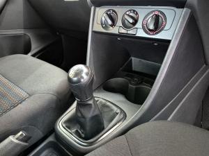 Volkswagen Polo Vivo hatch 1.4 Trendline - Image 19