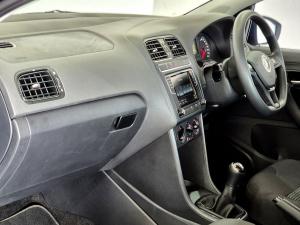 Volkswagen Polo Vivo hatch 1.4 Comfortline - Image 13