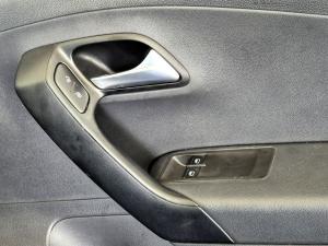 Volkswagen Polo Vivo hatch 1.4 Comfortline - Image 17