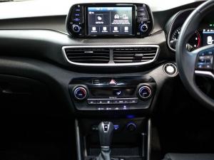 Hyundai Tucson 2.0CRDi Elite - Image 12