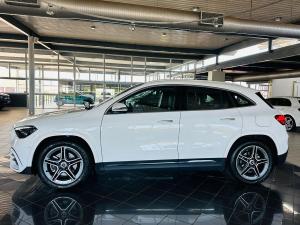 Mercedes-Benz GLA GLA200 Progressive - Image 4