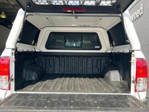 Toyota Hilux 2.8GD-6 double cab 4x4 Legend 50 auto - Image 6